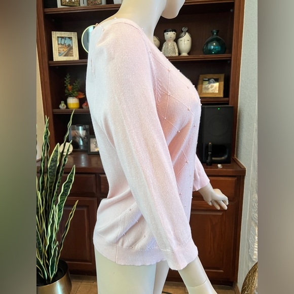 Elle Pearl Embellished Pink Sweater Size Large - Picture 3 of 9